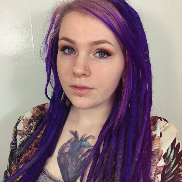 Meet your Posher, Alex - Picture 1 of 1